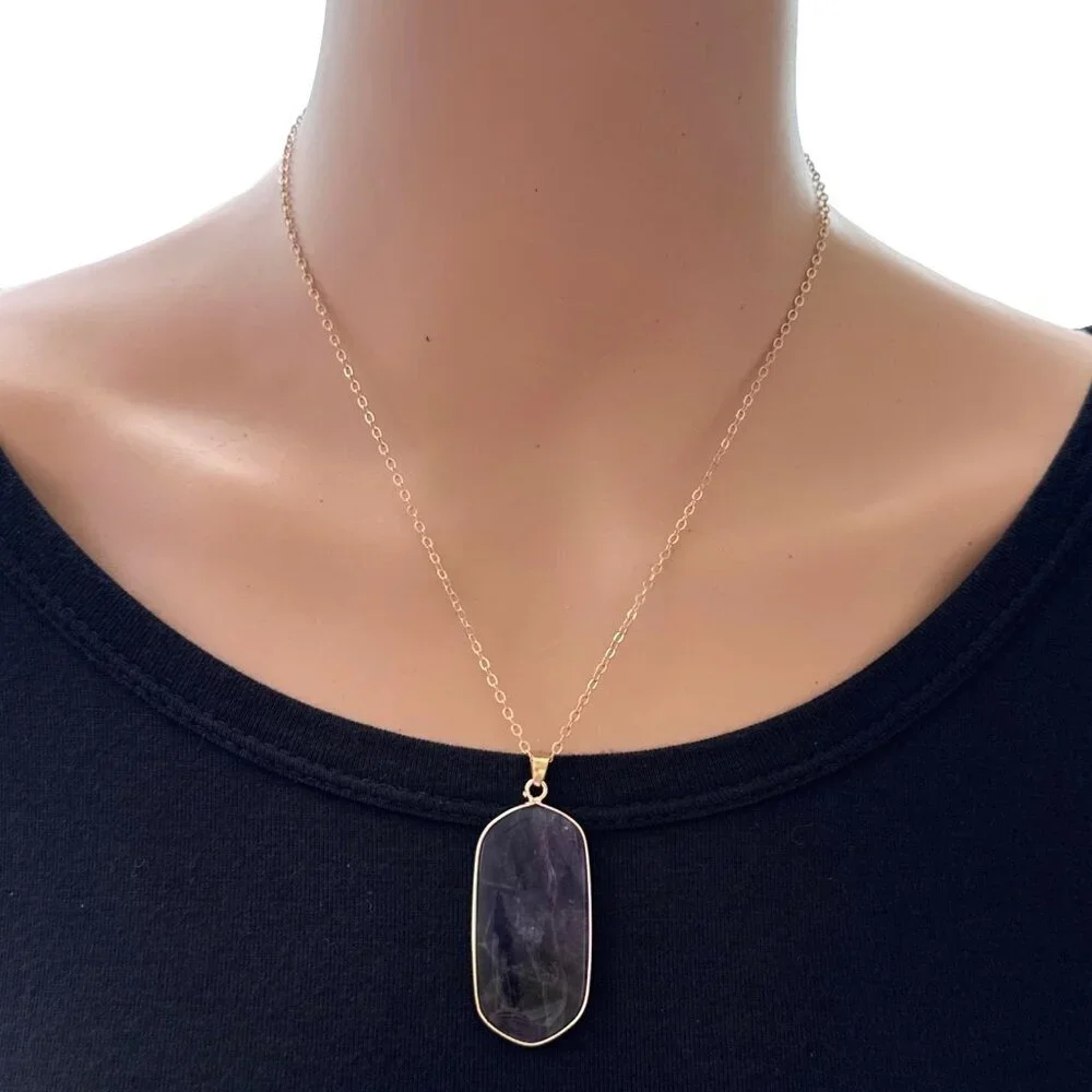 Natural Quartz Amythest Pendant Necklace Purple Gold Tone Adjustable Length